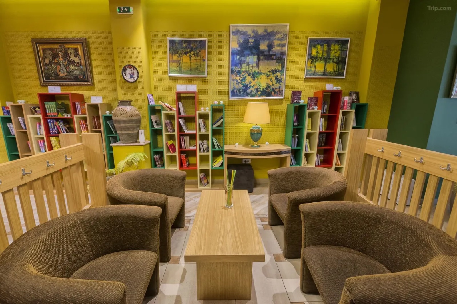 Reading lounge